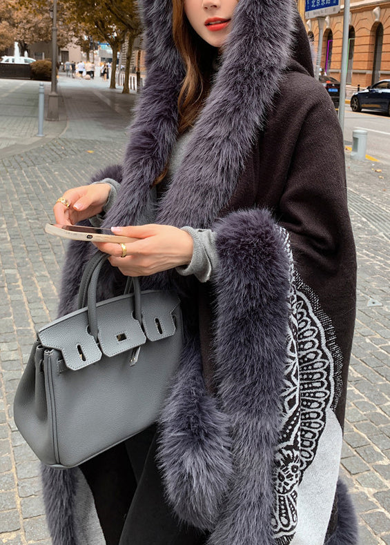 Faux Fur Scarf – Patchwork Design & Integrated Hood