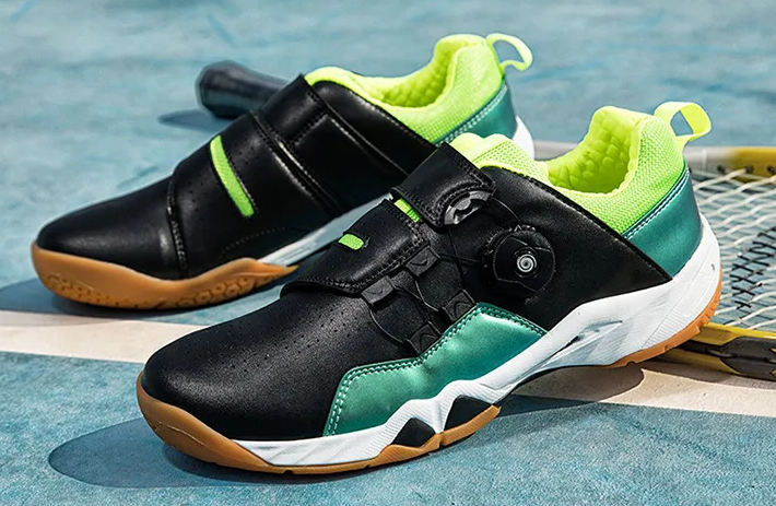 Sports Shoes – Lightweight Design & Comfortable Cushioning