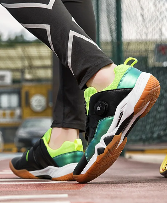 Sports Shoes – Lightweight Design & Comfortable Cushioning