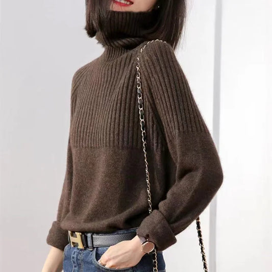 Turtleneck Pullover – Wool Blend & Relaxed Fit