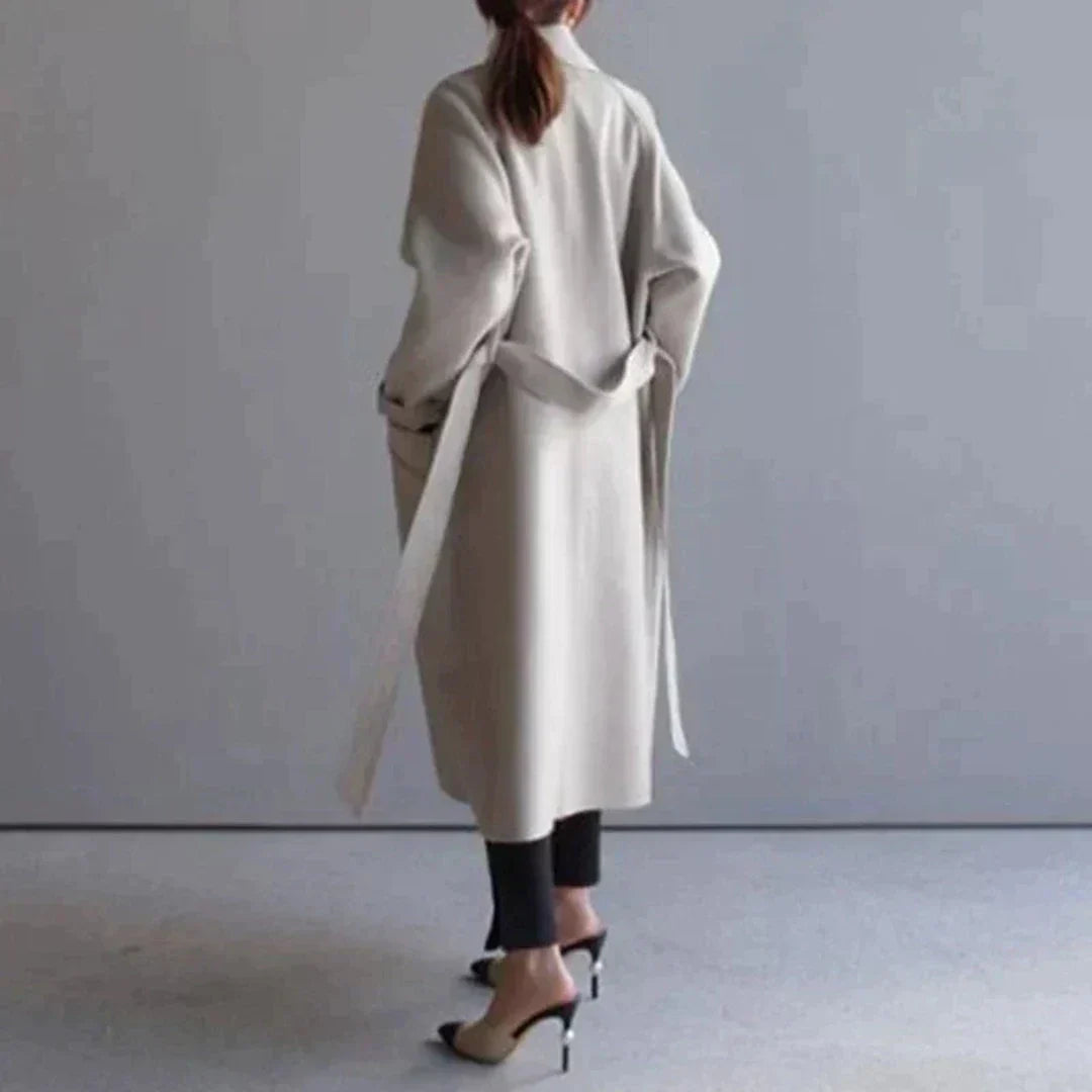 Overcoat made of wool